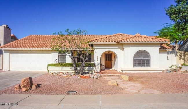 Primary Photo - 15010 S 40th Pl