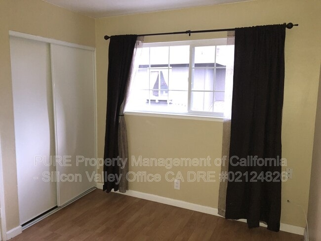 Building Photo - 3348 Landess Ave