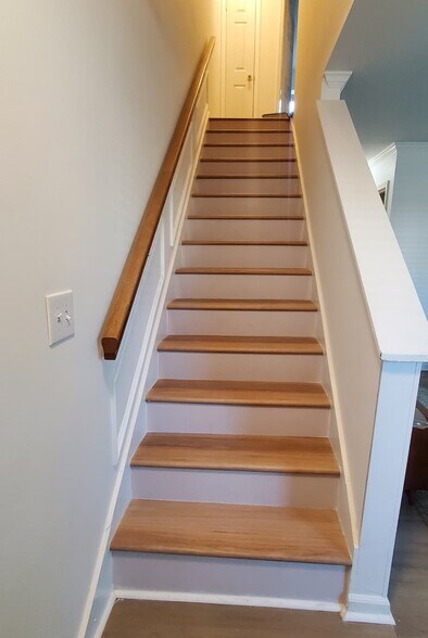 Building Photo - 2039 Rondo St