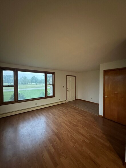 Building Photo - 10410 Arizona St