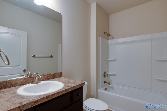 Building Photo - 342 Harbor Glen Dr SW
