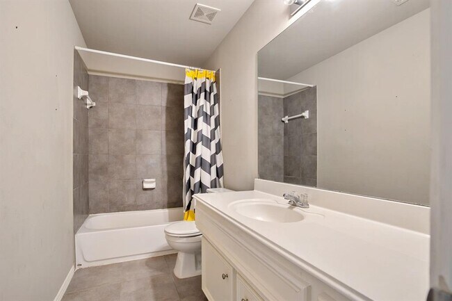 Building Photo - 22010 Shortfin Mako Ct