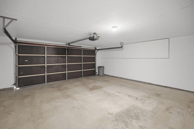 Building Photo - 72460 Rodeo Way