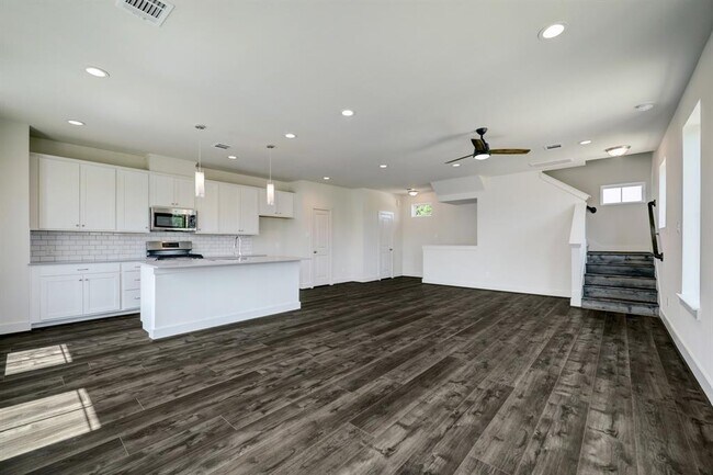 Building Photo - 5207 Burress Springs Ln