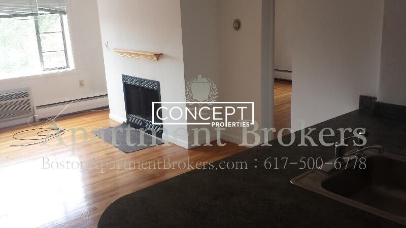 Building Photo - 50 Evergreen St