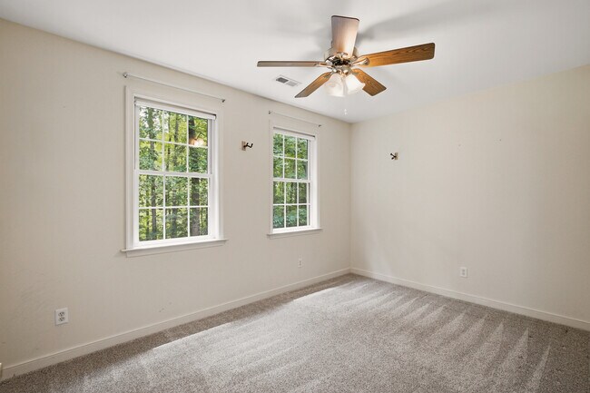 Building Photo - 4908 Stoney Creek Pkwy