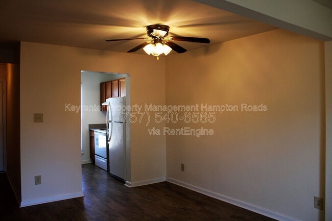 Building Photo - 1 Peachtree Ct