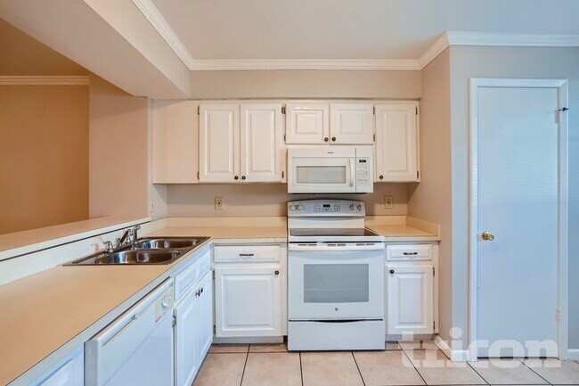 Building Photo - 1844 Mill Run Cir