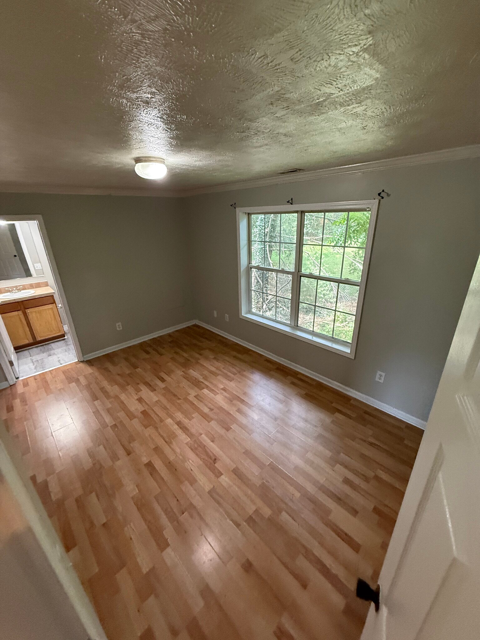 Building Photo - 5 Sterling Roberts Way