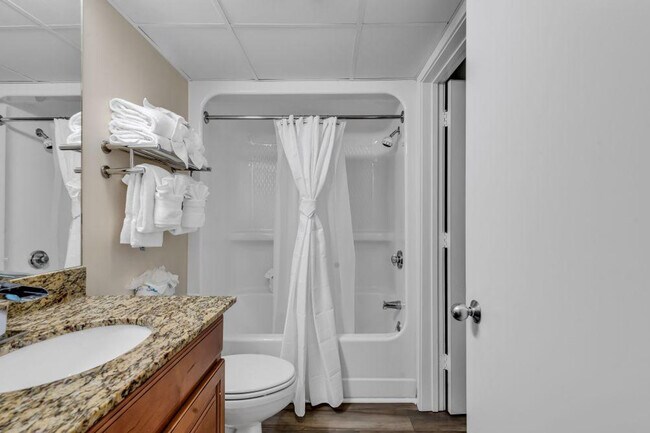 Building Photo - 1700 N Ocean Blvd