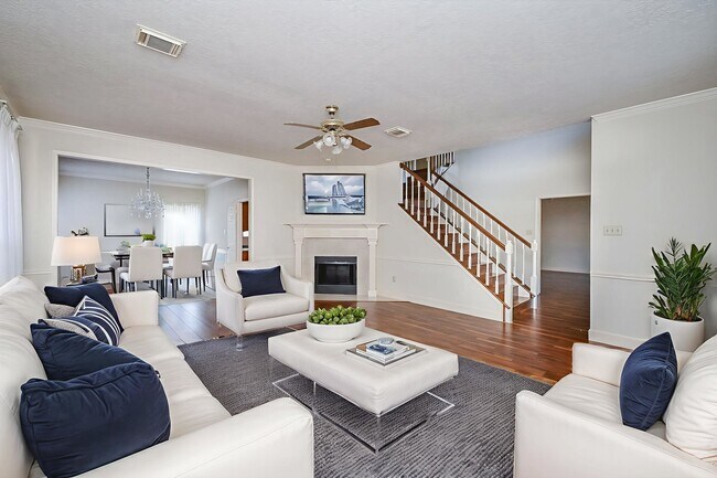 Building Photo - 9731 New Kent Dr