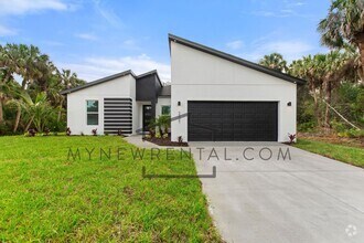 Building Photo - 3327 Trapper Ln