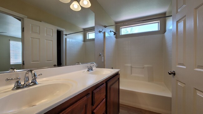 Building Photo - 11005 Calamint Hills Ct