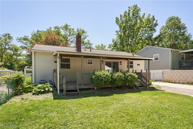 Building Photo - 1056 Endicott Dr