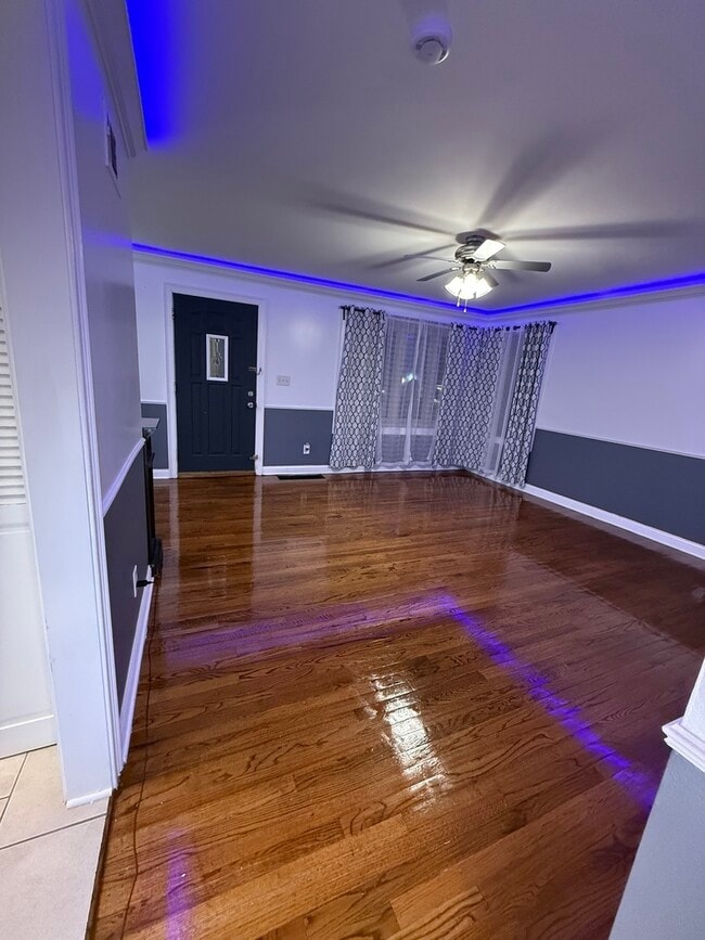 Building Photo - 8401 S Scottsdale Ave