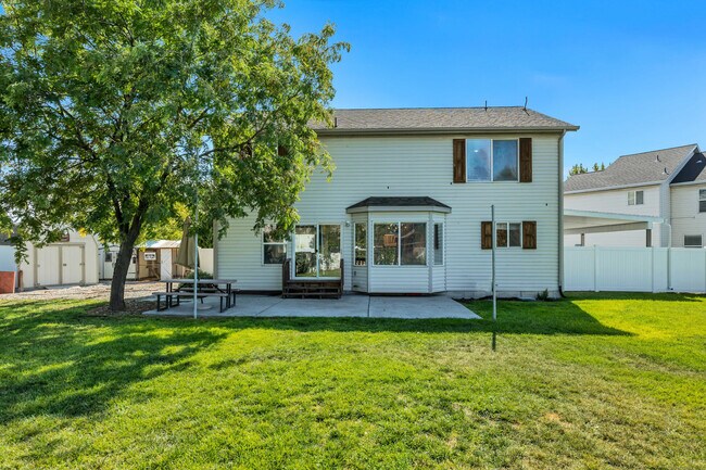 Building Photo - 6790 Greenfield Ln