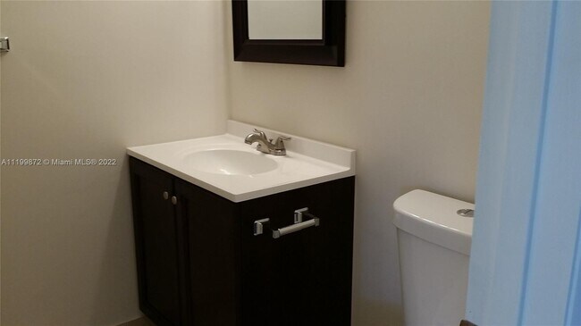 Building Photo - 192 Wimbledon Lake Dr