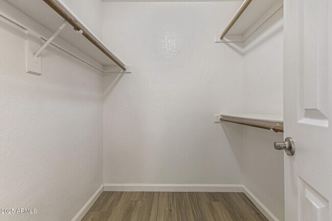 Building Photo - 6605 N 48th Ave