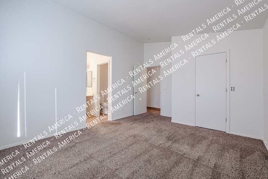 Building Photo - 9067 W Yale St
