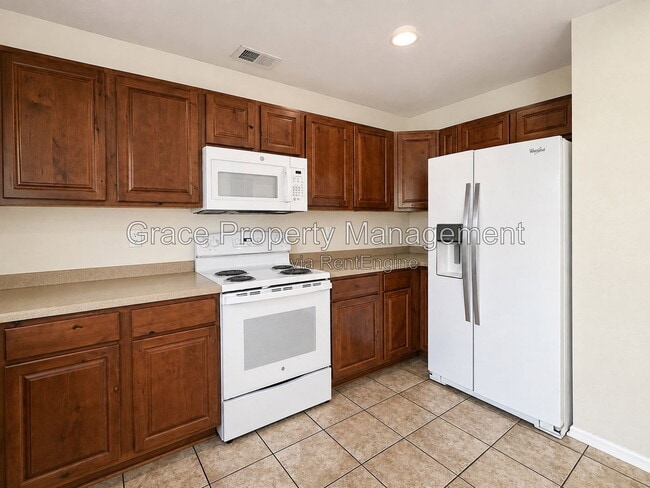 Building Photo - 5177 Pelican St
