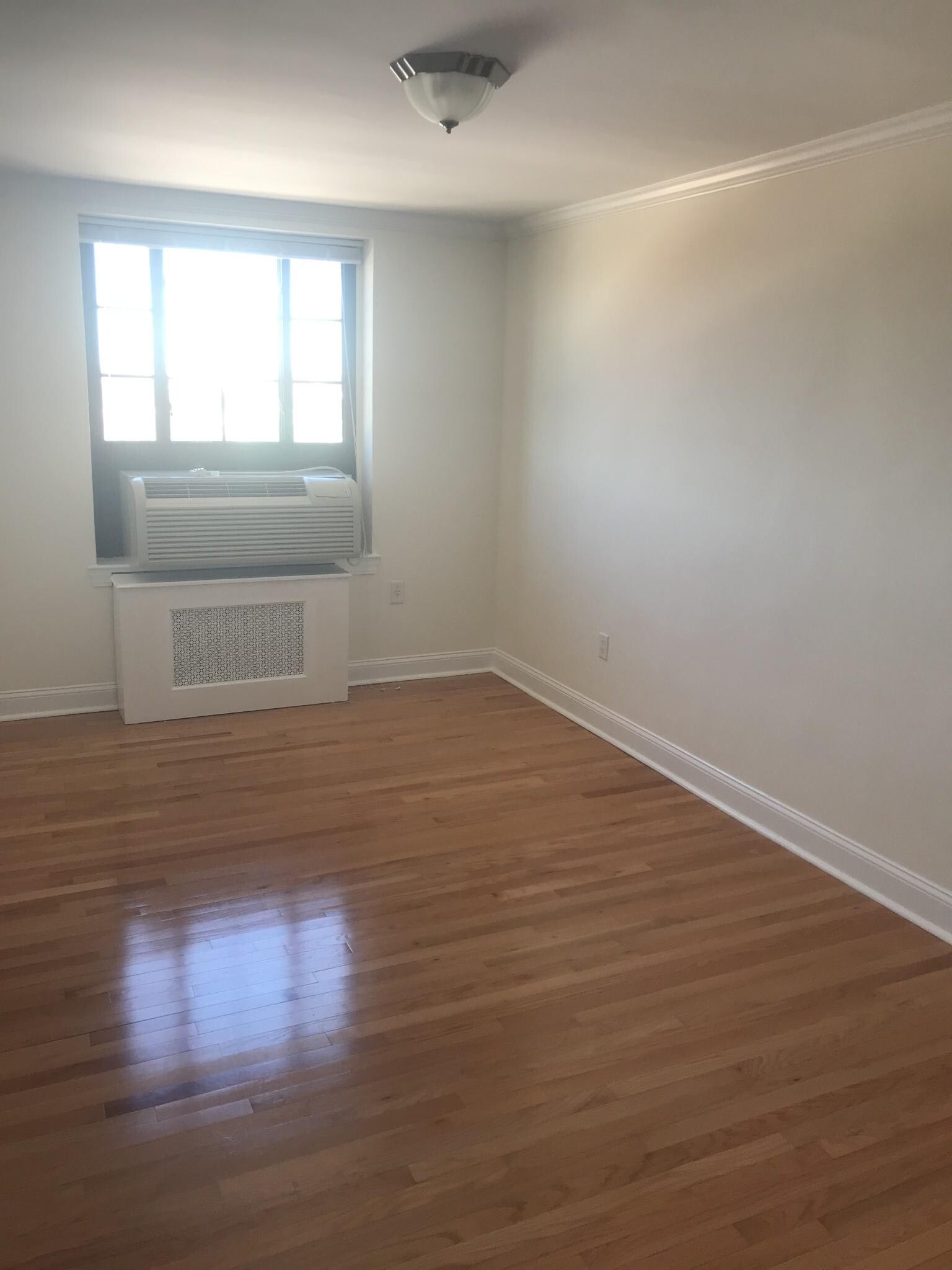 Building Photo - 85 Brattle St