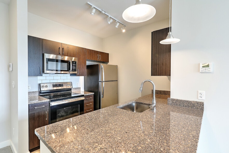 Building Photo - Rumford Center