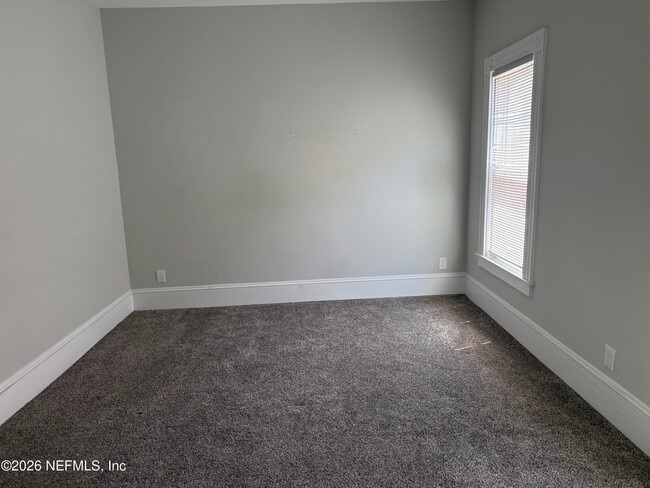 Building Photo - 1918 Redell St