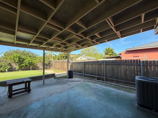 Building Photo - Spacious 4BR Single-Story Home with Paid Solar & Fenced Yard in La Mesa