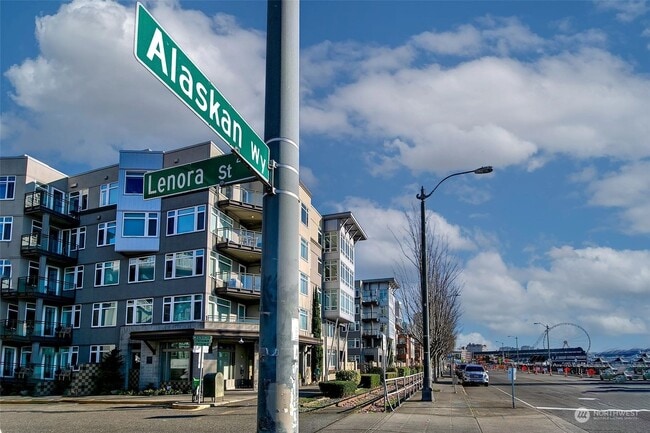 Building Photo - RARE OPENING at Waterfront Landing – Spacious Waterfront 1BR w/ Private Deck, Views & Direct Pike...