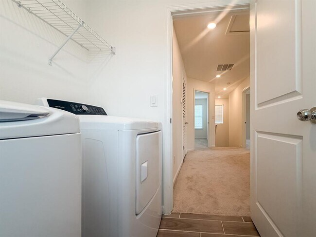 Building Photo - 2258 NW 89th Wy