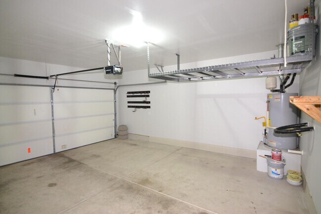 Building Photo - 15525 Gray Catbird