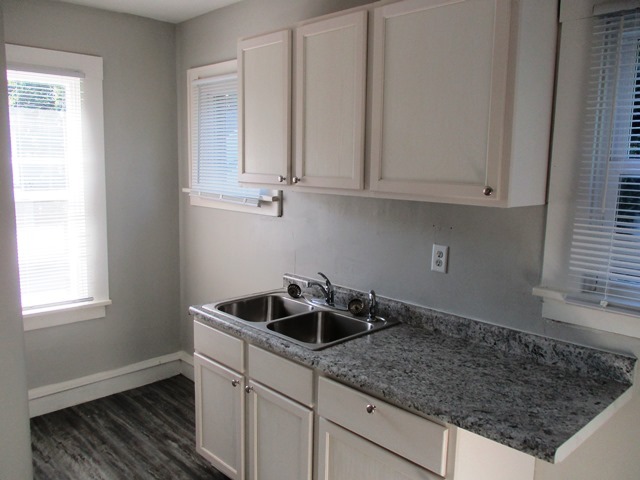 Building Photo - 312 N McLean St