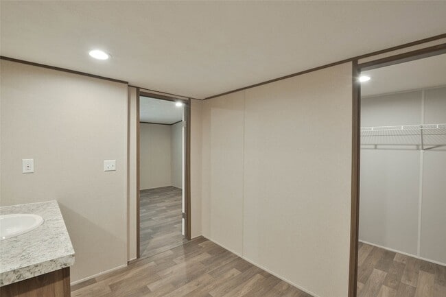 Building Photo - 25150 Faraway Ln