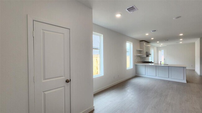 Building Photo - 28815 Texas Sparrow Ln
