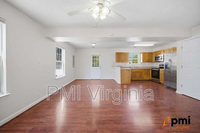 Building Photo - 831 Marshall Ave