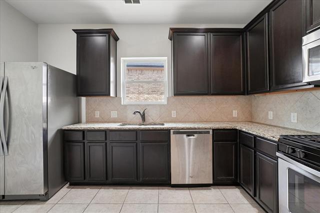 Building Photo - 411 Winchester Dr