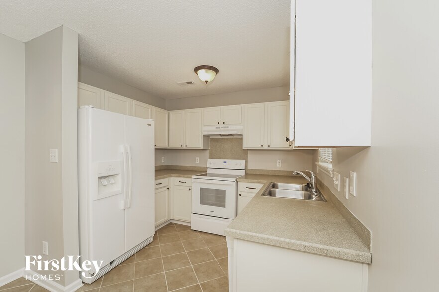 Building Photo - 10513 Brawley Ln