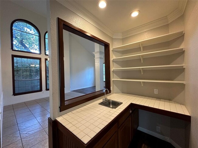 Building Photo - 10902 Grassmere Ct