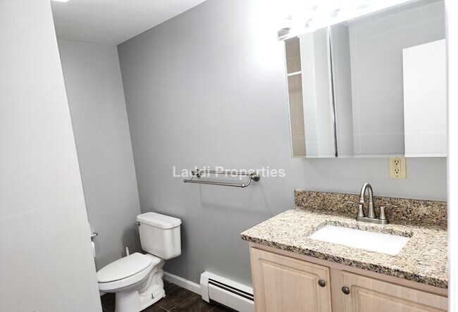 Bathroom - 88 Beacon St, Unit 9