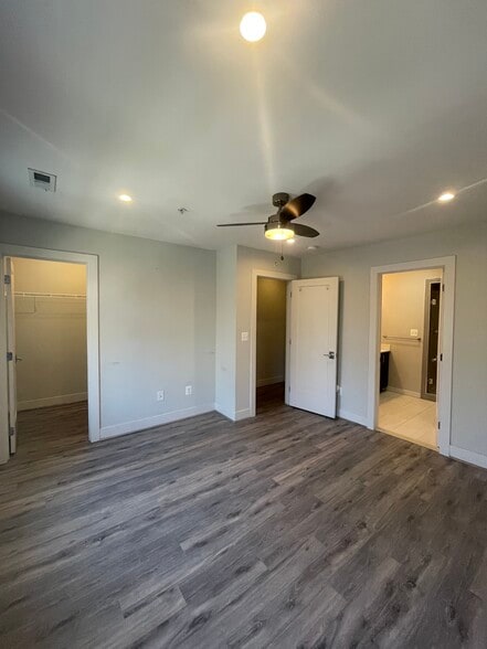 Building Photo - 918 N Buchanan St