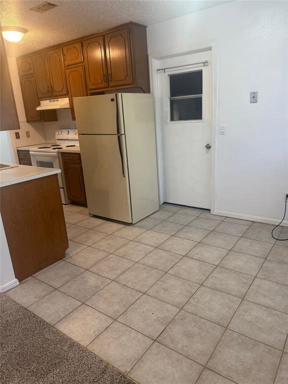 Building Photo - 315 Willow Pl