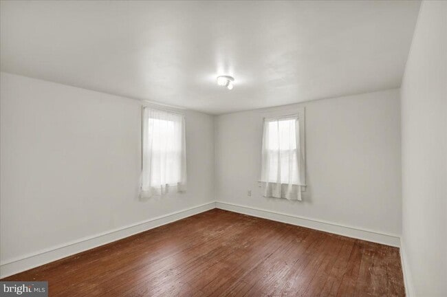 Building Photo - 144 E Baumstown Rd