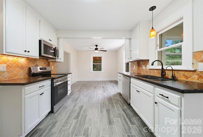 Building Photo - 1234 11th St NW
