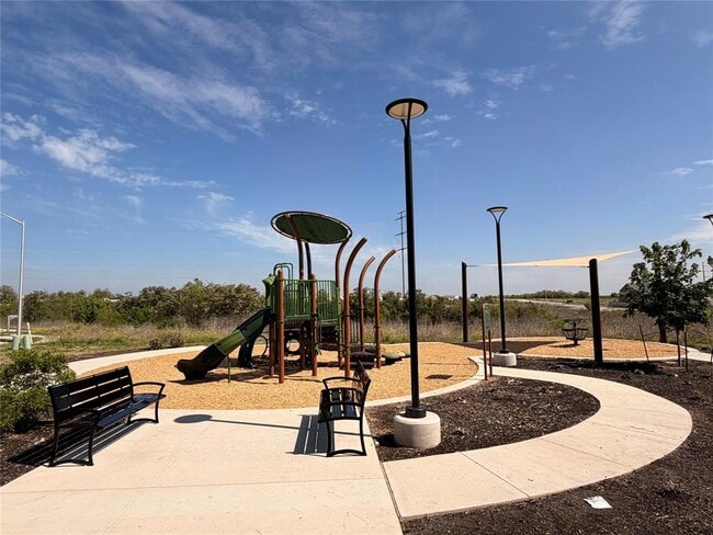 Building Photo - 14301 Sandrock Bnd