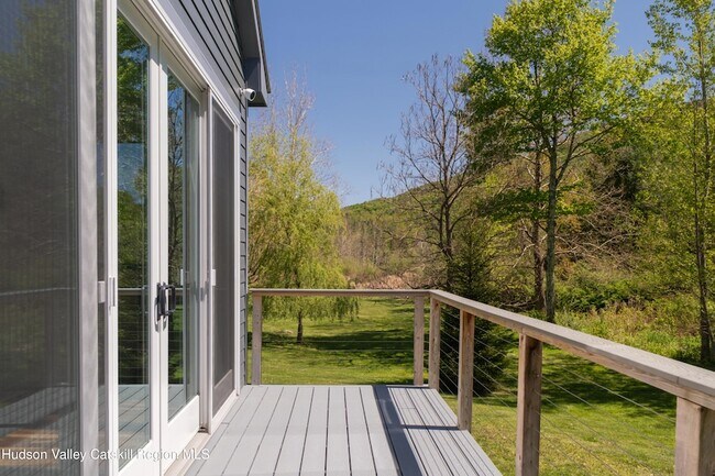 Building Photo - 4599 NY-212