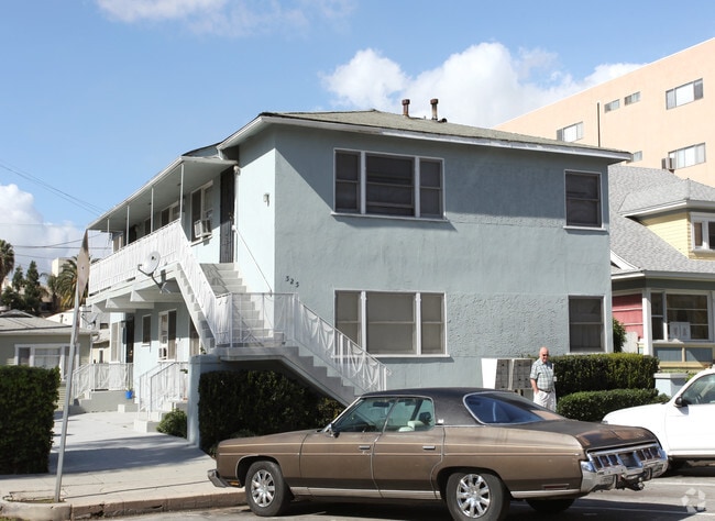 Building Photo - 525-537 Chestnut Avenue