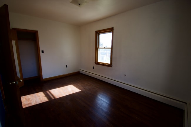 Building Photo - 1241 Locust Ave