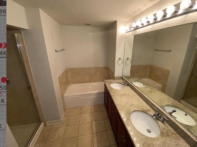 Building Photo - 3125 W Fullerton Ave