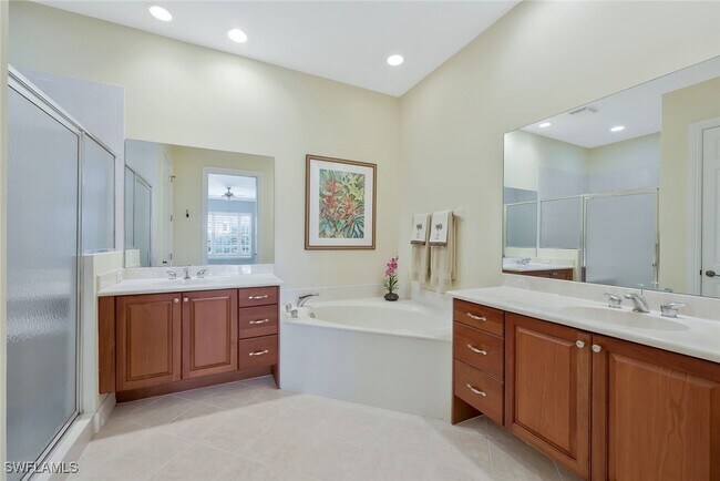Building Photo - 5012 Maxwell Cir