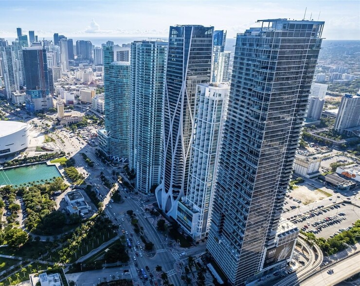 Building Photo - 1100 Biscayne Blvd